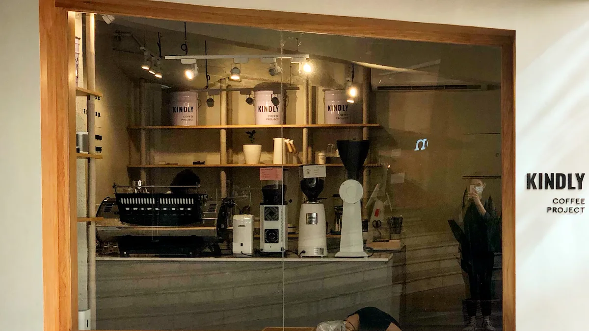 Standing Room Coffee - Nana