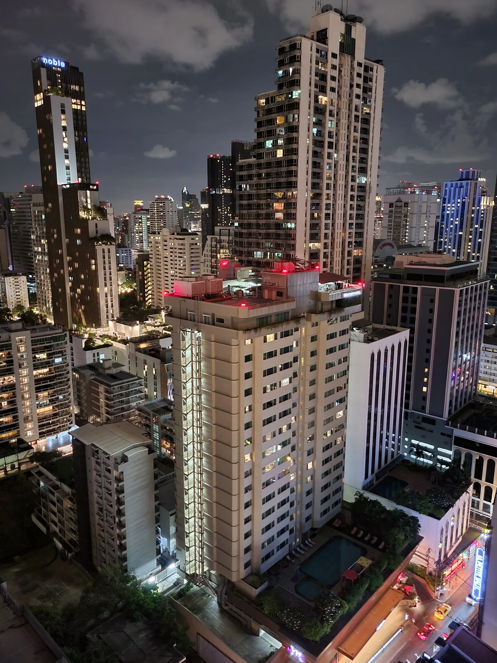 ภาพจริงของ The Prime 11 ย่านนานา จาก Google Maps (รูปที่ 3)